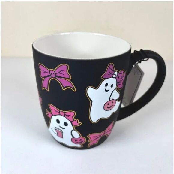 COBWEBS & CAULDRONS MUG - Picture 2 of 3